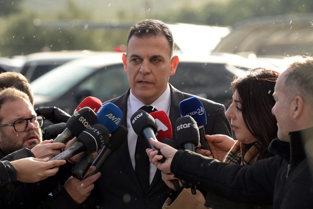 Στο Αποτεφρωτήριο Ριτσώνας το τελευταίο αντίο στον Γιώργο Παπαδάκη