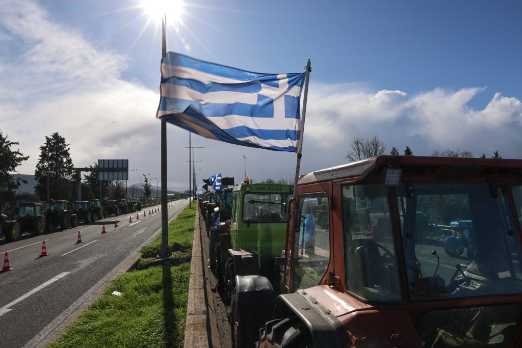 Με δύο επιτροπές την Τρίτη οι αγρότες στο Μαξίμου – Στο τραπέζι Mercosur, ρεύμα και πετρέλαιο
