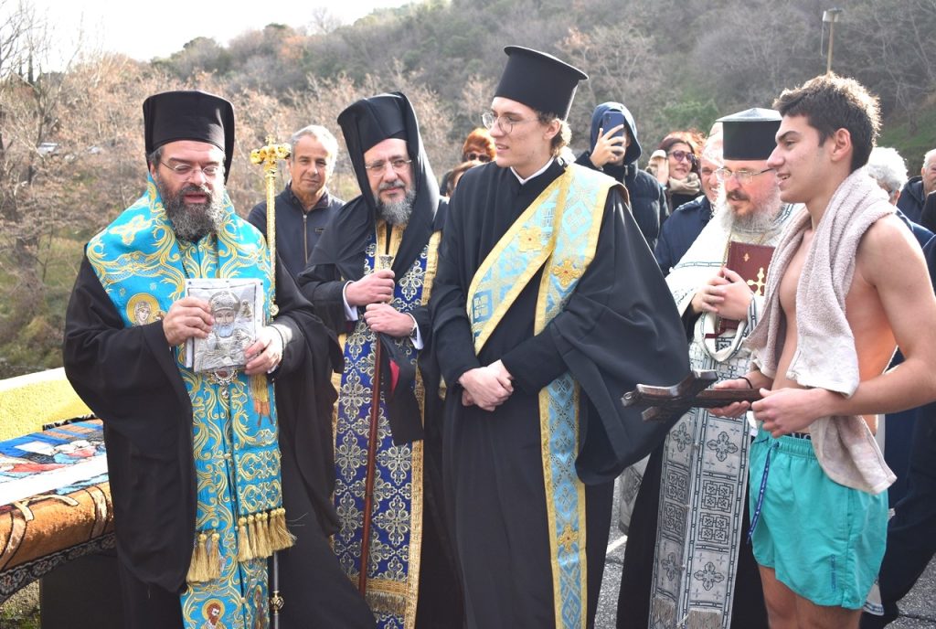 Με λαμπρότητα εορτάστηκαν τα Θεοφάνεια στη Ροδόπη