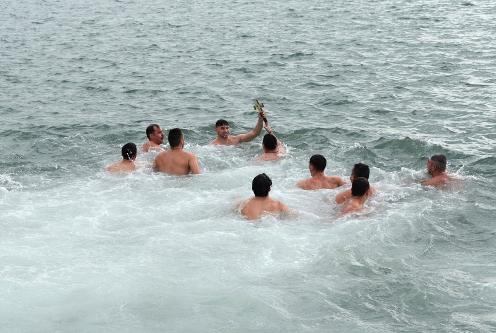 Με λαμπρότητα εορτάστηκαν τα Θεοφάνεια στη Ροδόπη