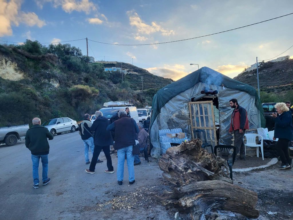 Χανιά: Kλιμακώνουν τις κινητοποιήσεις τους οι αγρότες στα Μεγάλα Χωράφια