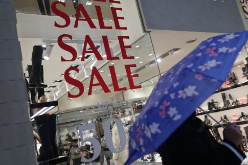 Είκοσι πορτρέτα προσωπικοτήτων ζωγραφισμένα στο 12<sup>ο</sup> γυμνάσιο Λαρίσης