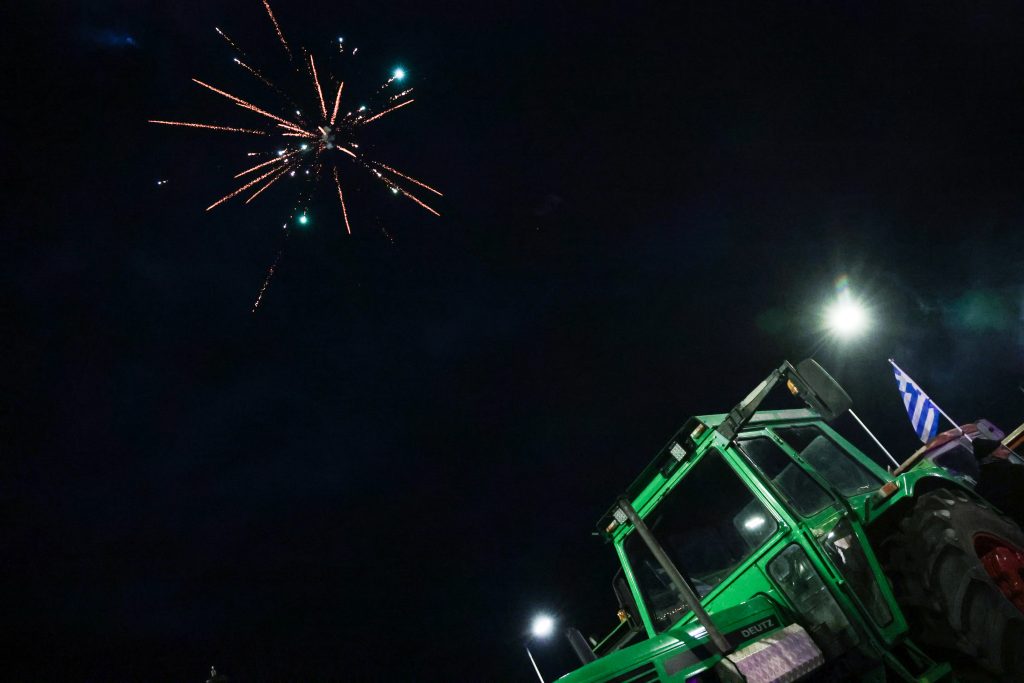 Αγρότες: Πρωτοχρονιά δίπλα στα τρακτέρ και αντίστροφη μέτρηση για την πανελλαδική σύσκεψη