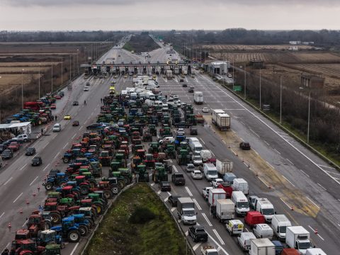 Κλιμακώνεται η κρίση στο Ιράν: 36 νεκροί, χιλιάδες συλλήψεις διαδηλωτών και δακρυγόνα σε νοσοκομείο της Τεχεράνης