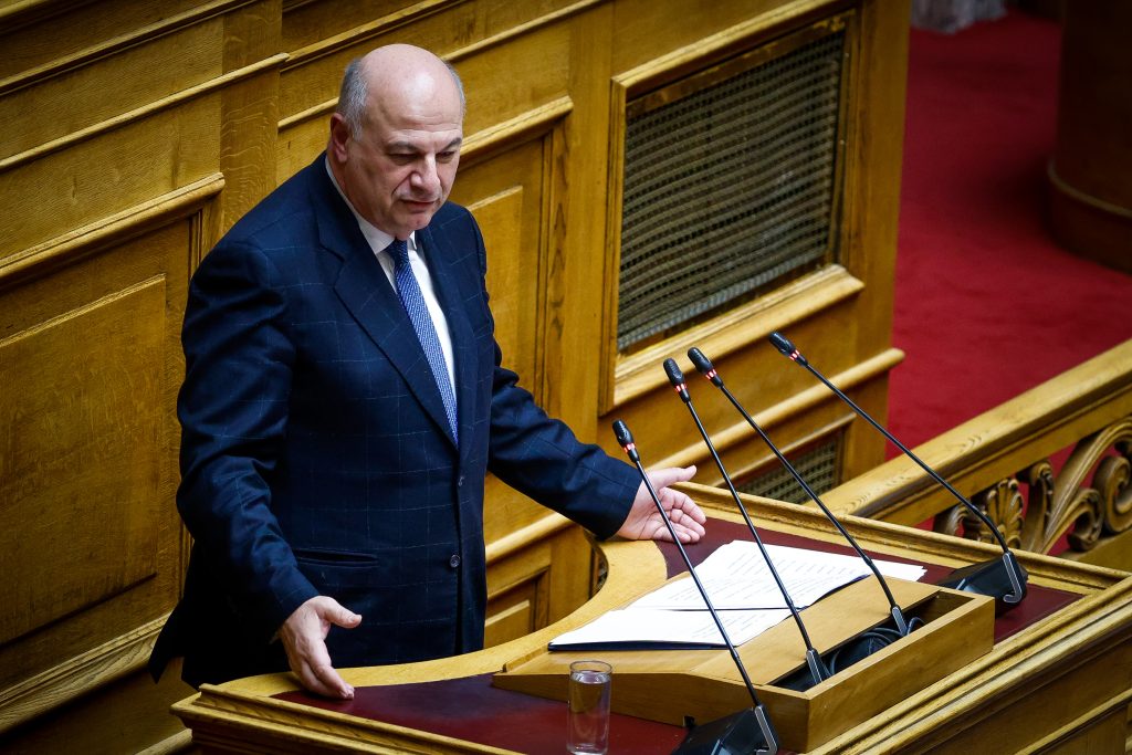 Βουλή: Live η συζήτηση για τη σύσταση διακομματικής επιτροπής για το αγροτικό