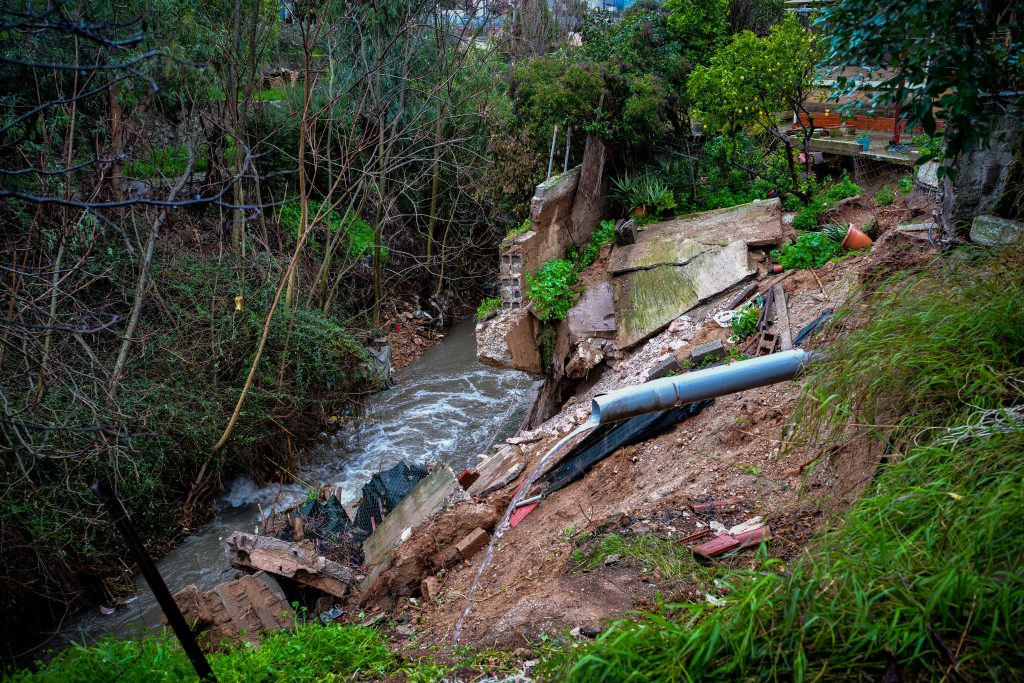Δύο νεκροί από την επέλαση της κακοκαιρίας – Καταστροφές σε υποδομές, δρόμους και περιουσίες, ποια η κατάσταση τώρα
