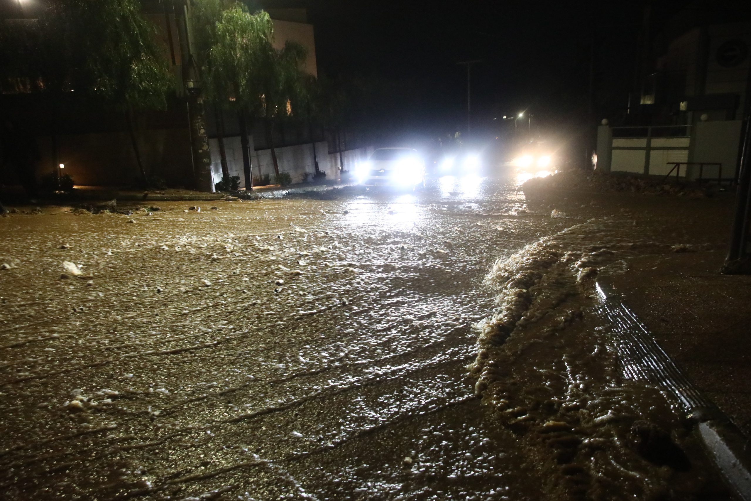 Μήνυμα από το 112 για εκκένωση της περιοχής μεγάλου ρέματος Ραφήνας