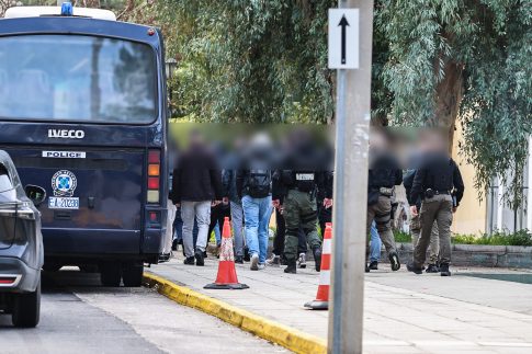 Σέρρες: Σε διαθεσιμότητα η καθηγήτρια που φίμωσε το μαθητή – Ακολουθούσε 16 χρόνια φαρμακευτική αγωγή