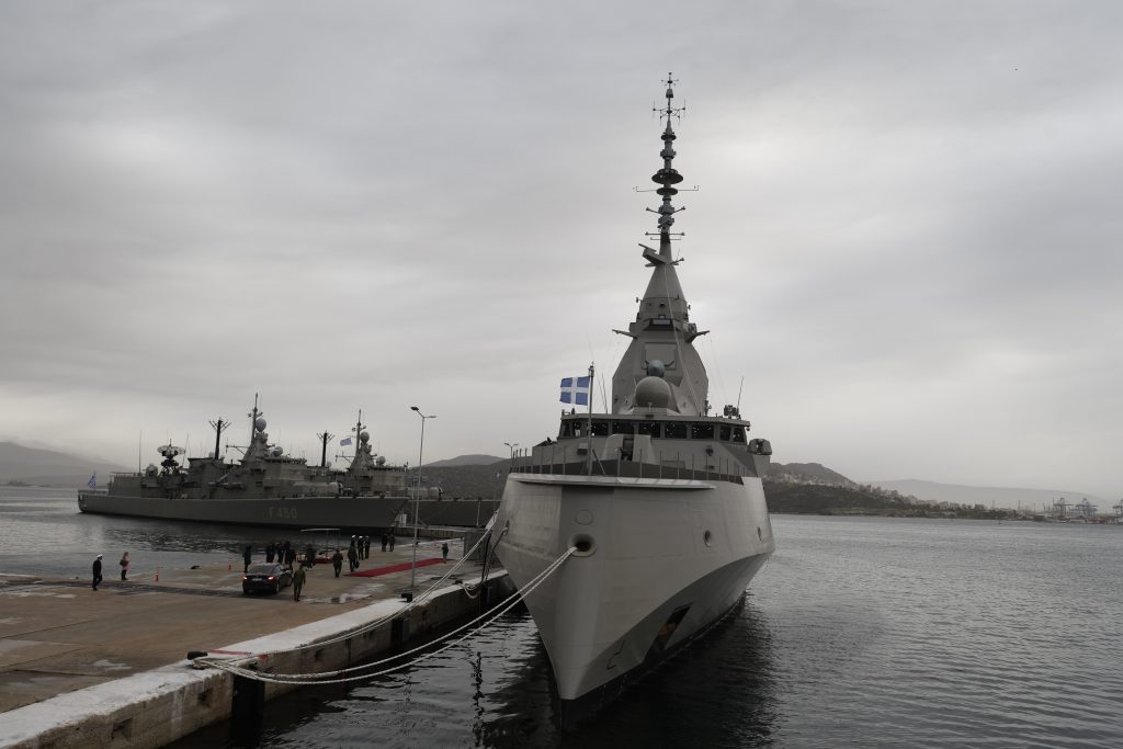 Συνάντηση Μητσοτάκη με τη Γαλλίδα υπουργό Άμυνας – Νωρίτερα θα επισκεφθεί με τον Δένδια τη φρεγάτα «Κίμων» και τον ναύσταθμο Σαλαμίνας