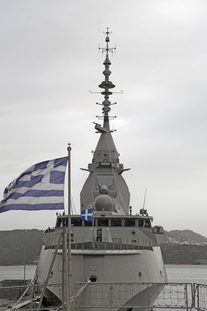 Συνάντηση Μητσοτάκη με τη Γαλλίδα υπουργό Άμυνας – Νωρίτερα θα επισκεφθεί με τον Δένδια τη φρεγάτα «Κίμων» και τον ναύσταθμο Σαλαμίνας