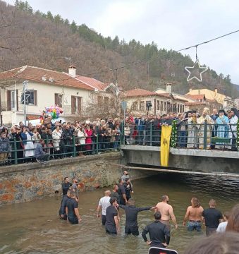 Φλώρινα: “Κηδεία” της σχολής εικαστικών τεχνών από τους φοιτητές