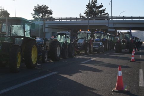Γάζα: Δεκαεπτά χώρες, ανάμεσά τους <strong>η Σαουδική Αραβία, το Κατάρ και η Αίγυπτος</strong>, καλούν τη Χαμάς να παραδώσει τα όπλα