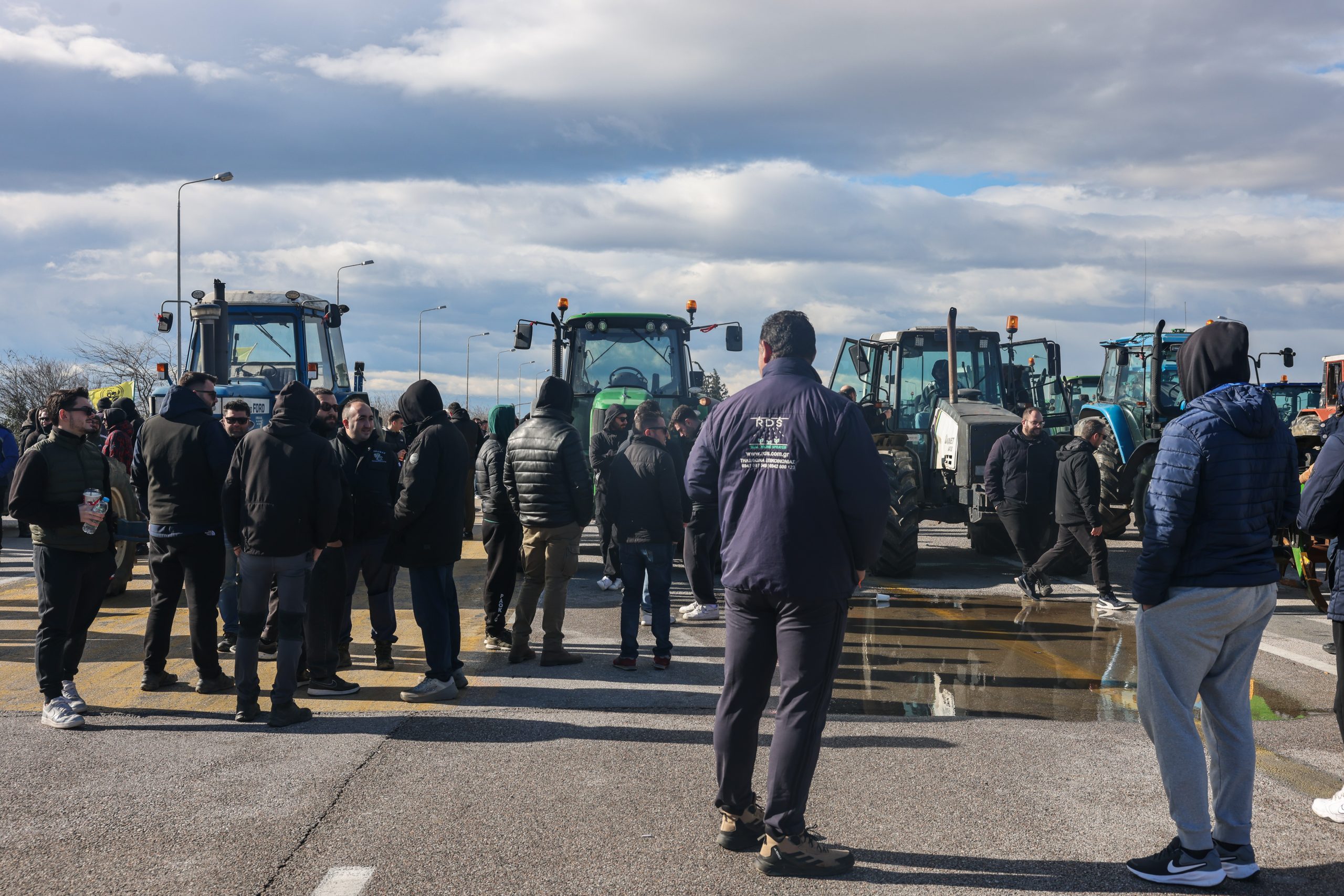 Θεσσαλονίκη: Καθορίζουν τη στάση τους σήμερα οι αγρότες μετά τη συνάντηση με τον πρωθυπουργό