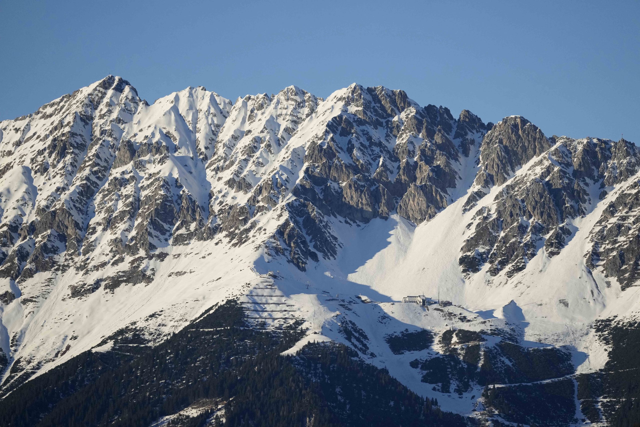 Τραγωδία στην Αυστρία: 13χρονος παρασύρθηκε από χιονοστιβάδα στις Άλπεις