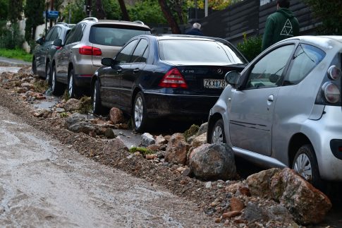 Χωρίς προβλήματα ο χιονιάς στη Δυτική Μακεδονία – Στους 10 πόντους το χιόνι στις Πρέσπες