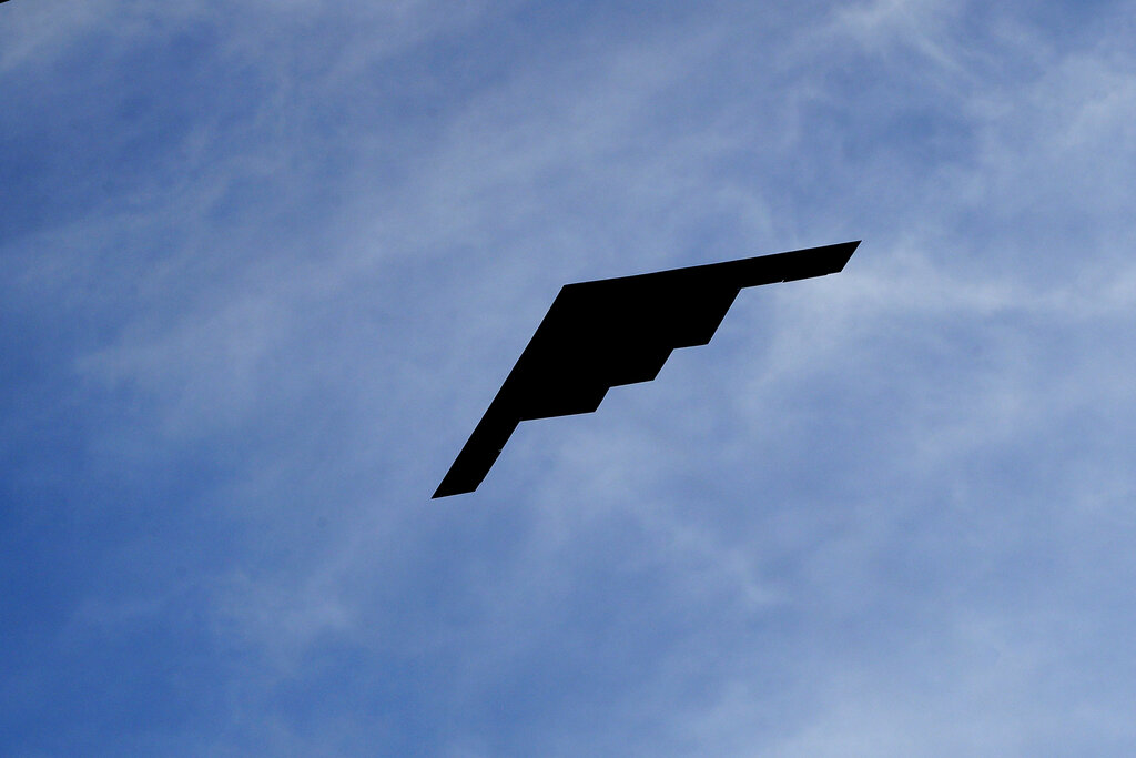 Οι στρατιωτικές επιλογές του Τραμπ αν αποφασίσει να επέμβει στο Ιράν