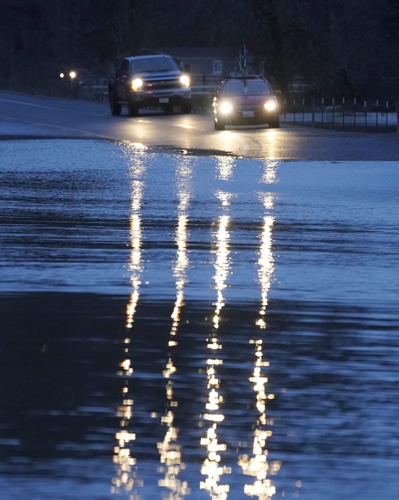 Τι χρειάζεται να έχετε στο αυτοκίνητο σε περίπτωση κακοκαιρίας
