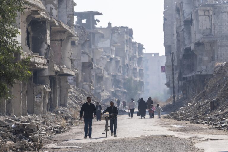 ΟΗΕ: Περισσότεροι από 134.000 εκτοπισμένοι στη βορειοανατολική Συρία λόγω συγκρούσεων