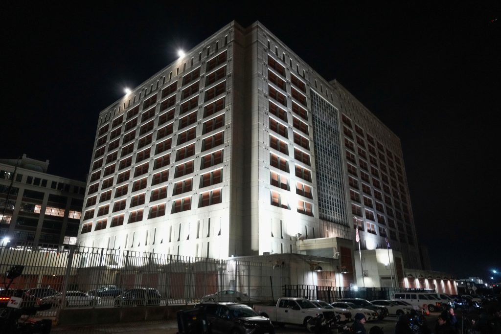 Κοκαΐνη, όπλα και δολοφονίες: Το κατηγορητήριο των ΗΠΑ σφίγγει τον κλοιό γύρω από Μαδούρο και την οικογένειά του