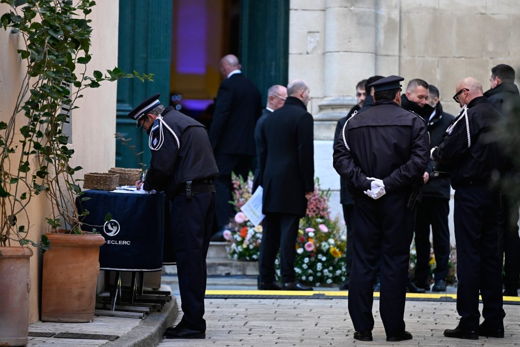 Μπριζίτ Μπαρντό: O σύζυγός της αποκάλυψε την αιτία θανάτου της – Με θέα τη Μεσόγειο το τελευταίο αντίο