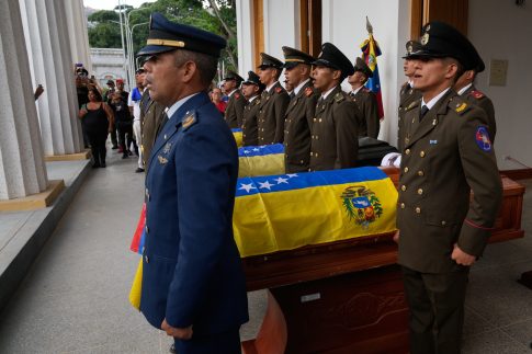 Κλιμακώνεται η κρίση στο Ιράν: 36 νεκροί, χιλιάδες συλλήψεις διαδηλωτών και δακρυγόνα σε νοσοκομείο της Τεχεράνης