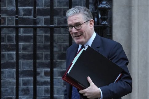 “Send Barron”: H διαδικτυακή καμπάνια για την στράτευση του Μπάρον Τραμπ στον πόλεμο με το Ιράν