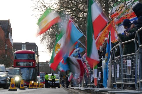 Live η εκδήλωση παρουσίασης του βιβλίου του Αλέξη Τσίπρα, «Ιθάκη», στη Θεσσαλονίκη