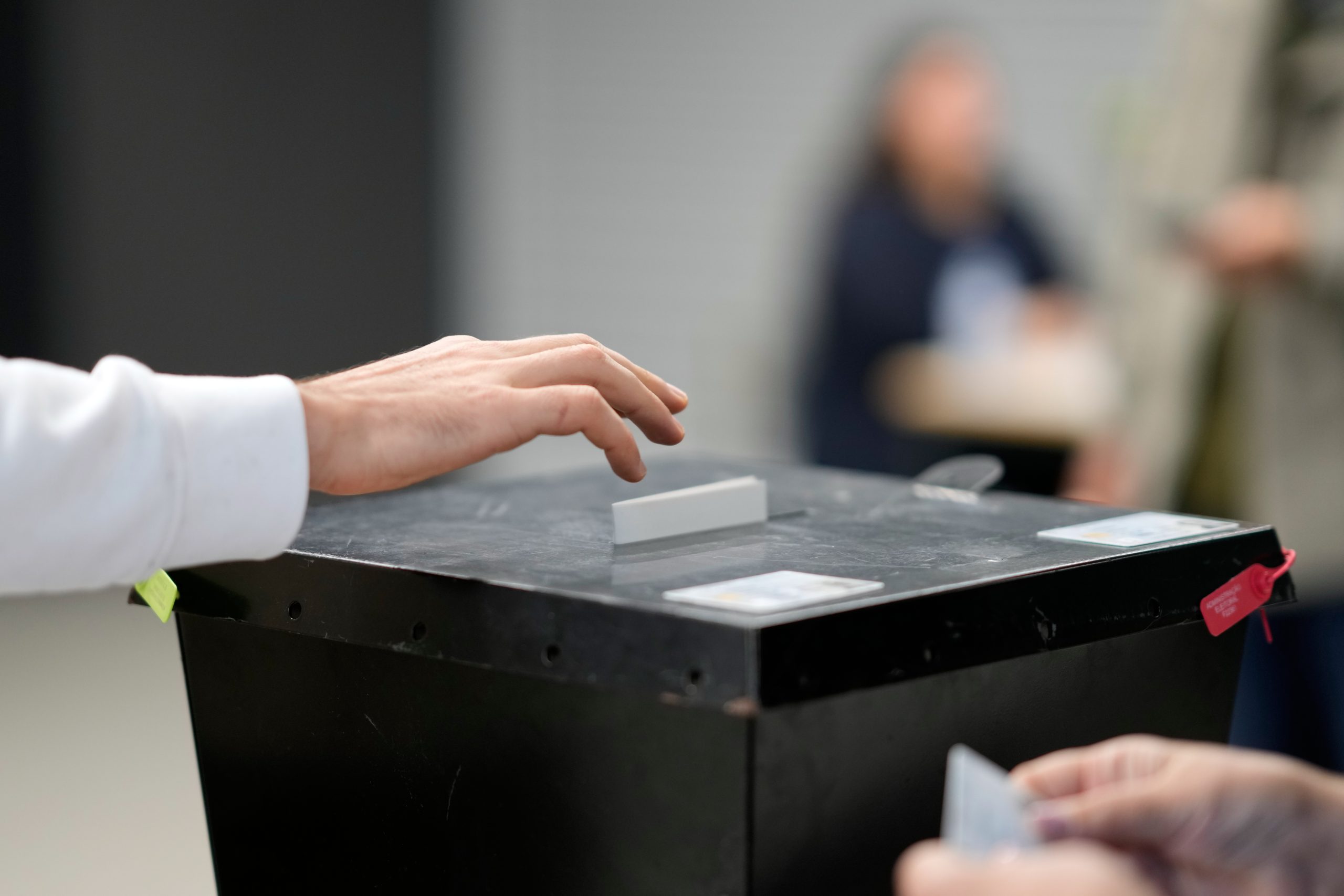 Πορτογαλία: Δεύτερος γύρος για τις προεδρικές εκλογές – Θα αναμετρηθούν η κεντροαριστερά και η ακροδεξιά