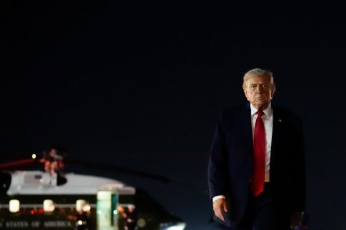 Το Ιράν ετοιμάζεται για πιθανή αμερικανική επίθεση – Σε υπόγειο καταφύγιο στην Τεχεράνη ο Χαμενεΐ, λένε ιρανικά ΜΜΕ