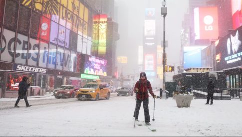 Διακομίστηκαν στο Γενικό Νοσοκομείο Κορίνθου <strong>δύο πυροσβέστες που επιχειρούσαν στην πυρκαγιά στον Φενεό</strong>