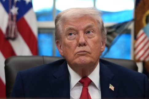 Γάζα: Δεκαεπτά χώρες, ανάμεσά τους <strong>η Σαουδική Αραβία, το Κατάρ και η Αίγυπτος</strong>, καλούν τη Χαμάς να παραδώσει τα όπλα