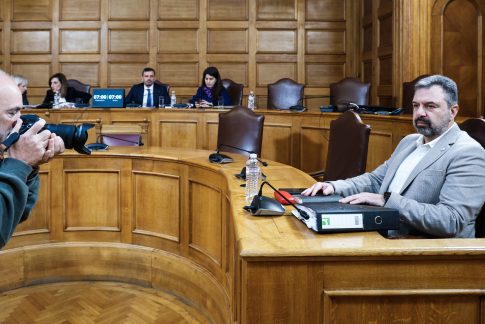 Γ. Χαρίτος στο ΕΡΤ News Radio 105,8 για Ιράν: Κανείς δεν θέλει μία «δεύτερη Συρία» στη Μέση Ανατολή