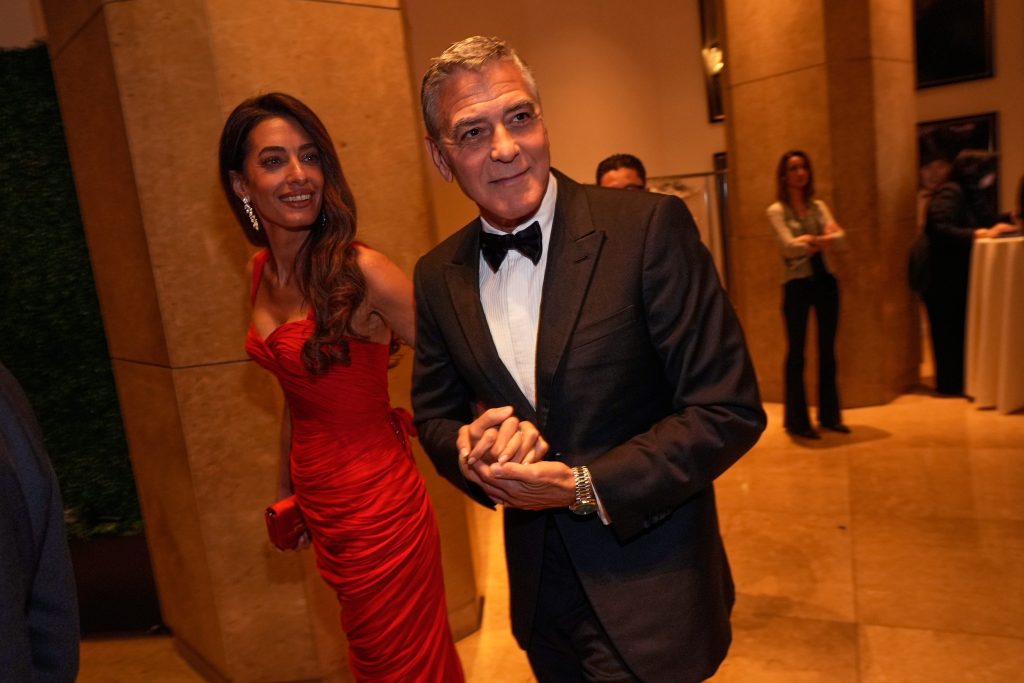 «Δεν μου αρέσει να βλέπω ανθρώπους να γίνονται σκληροί»: Ο Τζορτζ Κλούνεϊ απαντά στον Κουέντιν Ταραντίνο για την κριτική του στους ηθοποιούς