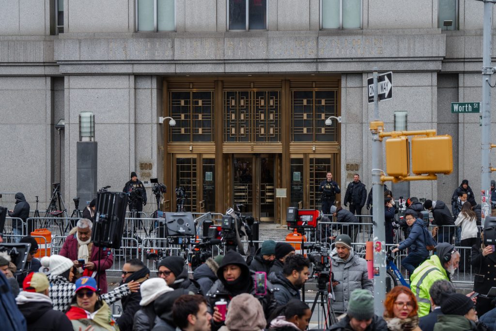 «Αιχμάλωτος πολέμου», «ηγέτης της Βενεζουέλας» και «αθώος» δήλωσε στο δικαστήριο ο Ν. Μαδούρο – Στις 17 Μαρτίου η ακρόασή του