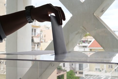 Μικρές επιχειρήσεις: Πωλήσεις αγαθών χωρίς ΦΠΑ έως 100.000 ευρώ στην ευρωπαϊκή αγορά – Τα οφέλη και η διαδικασία των αιτήσεων