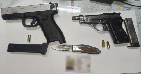 Η φρεγάτα «Κίμων» εν πλω προς τον Ναύσταθμο Σαλαμίνας