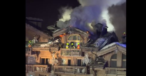 Και δεύτερη παράσταση «Δε Saltarismed» για τη «Φλόγα» μετά το sold out της Χαράς Τσιώλη στον Βόλο