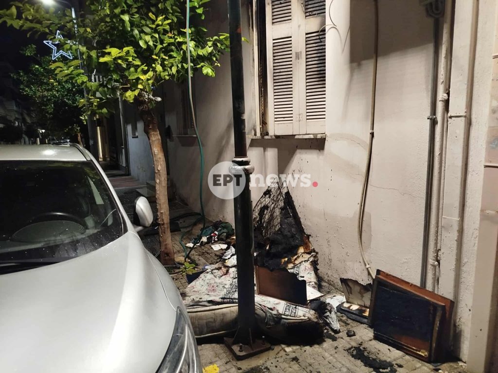 Πυρκαγιά σε ισόγειο διαμέρισμα στο Περιστέρι – Δύο τραυματίες