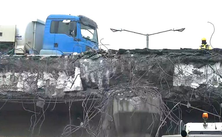 Θεσσαλονίκη: Κατεδάφιση της αερογέφυρας Πανοράματος για τα έργα του FlyOver – Την Κυριακή σε κυκλοφορία ο δρόμος