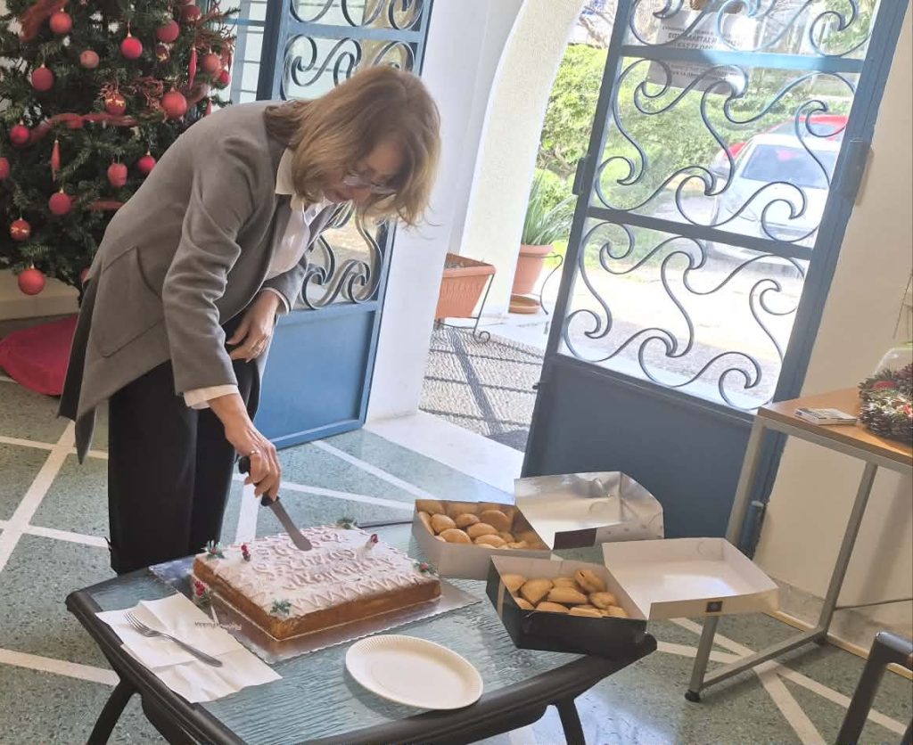 Με το βλέμμα στη νέα χρονιά έκοψε την αγιοβασιλόπιτα η ΕΡΤ Νοτίου Αιγαίου