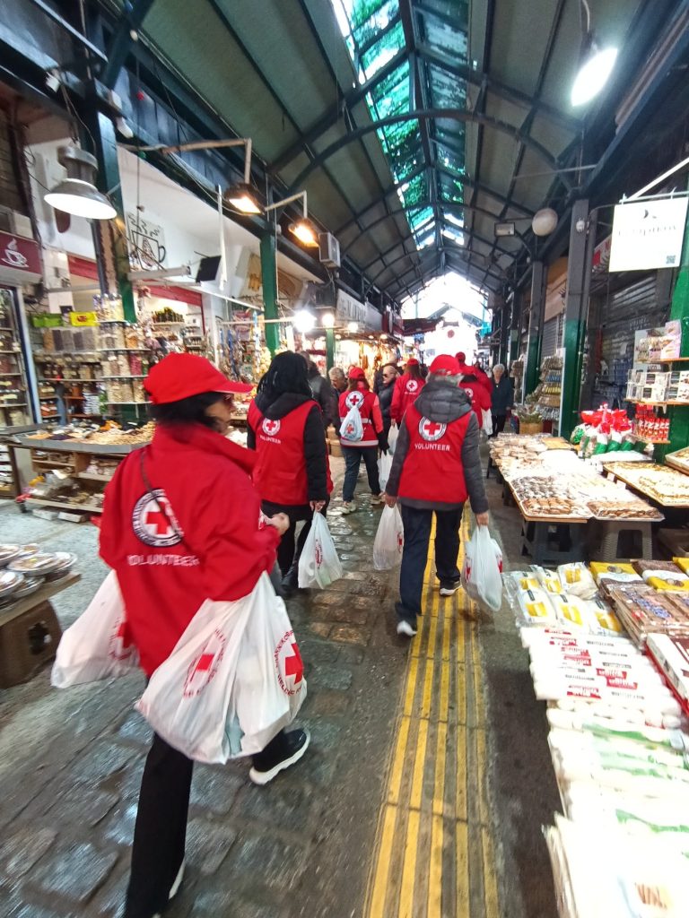 Στο πλευρό των αστέγων της Θεσσαλονίκης ο Ελληνικός Ερυθρός Σταυρός