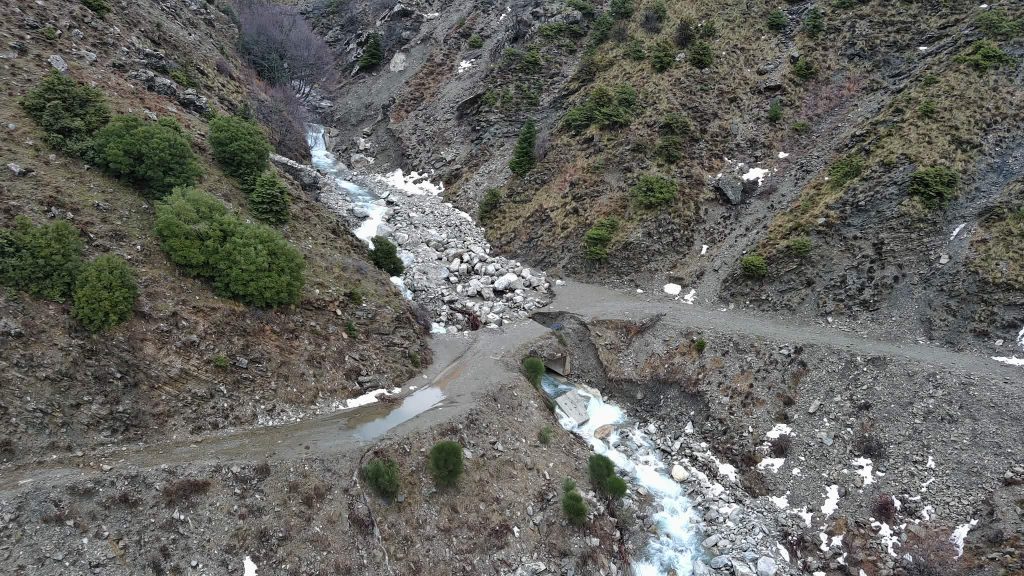 Προβλήματα από την έντονη βροχόπτωση στην Ήπειρο – Κατολίσθηση στο χωριό Ματσούκι στα Τζουμέρκα