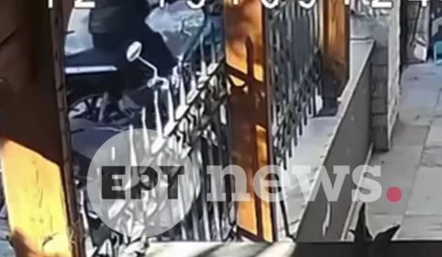 Συγκέντρωση αλληλεγγύης στα Δικαστήρια Χανίων υπέρ οκτώ πολιτών που κατηγορούνται για παραβίαση των μέτρων για τον κορονοϊό