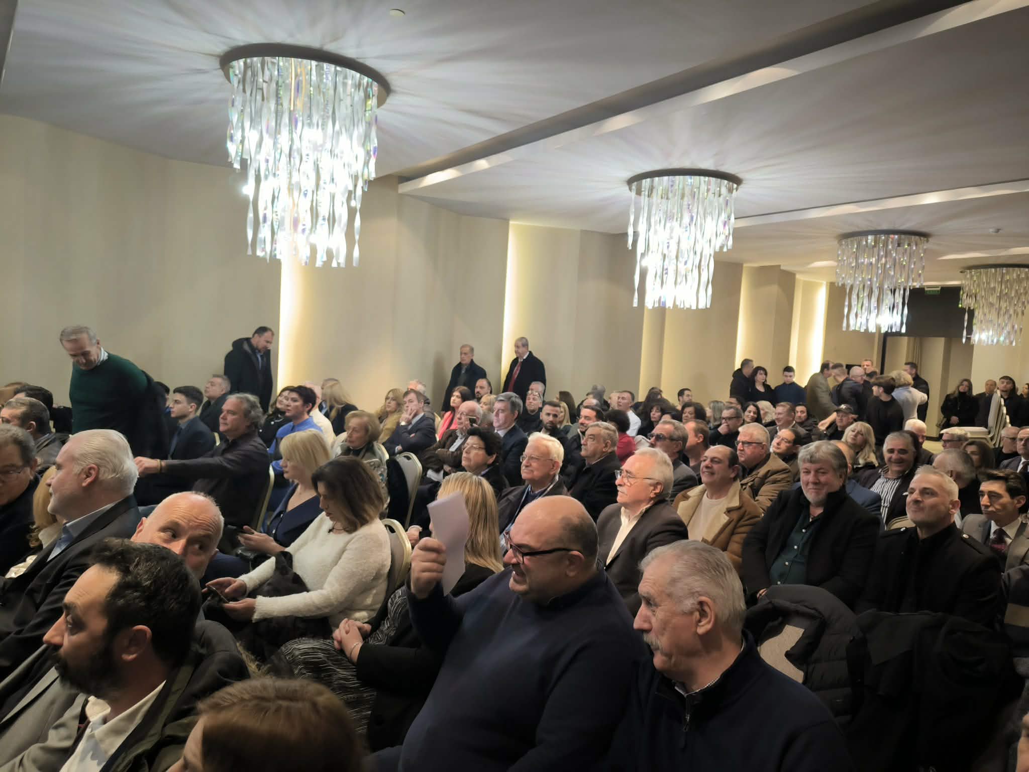 kosmos-2 Δ.Ε.Ε.Π. Σερρών: Μήνυμα συσπείρωσης και ενότητας – Πλήθος κόσμου στην κοπή πίτας