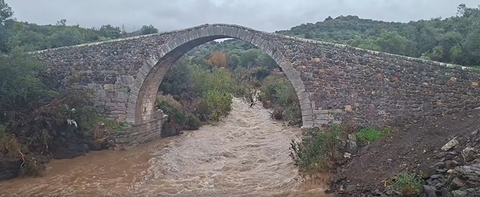 Έργα αποκατάστασης σεισμοπλήκτων ναών στη Σάμο και επισκευής ζημιών από την πλημμύρα στον Τσικνιά Λέσβου  