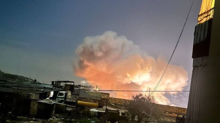 Ο ισραηλινός στρατός ανακοίνωσε πως έπληξε στόχους της Χεζμπολάχ στο νότιο Λίβανο