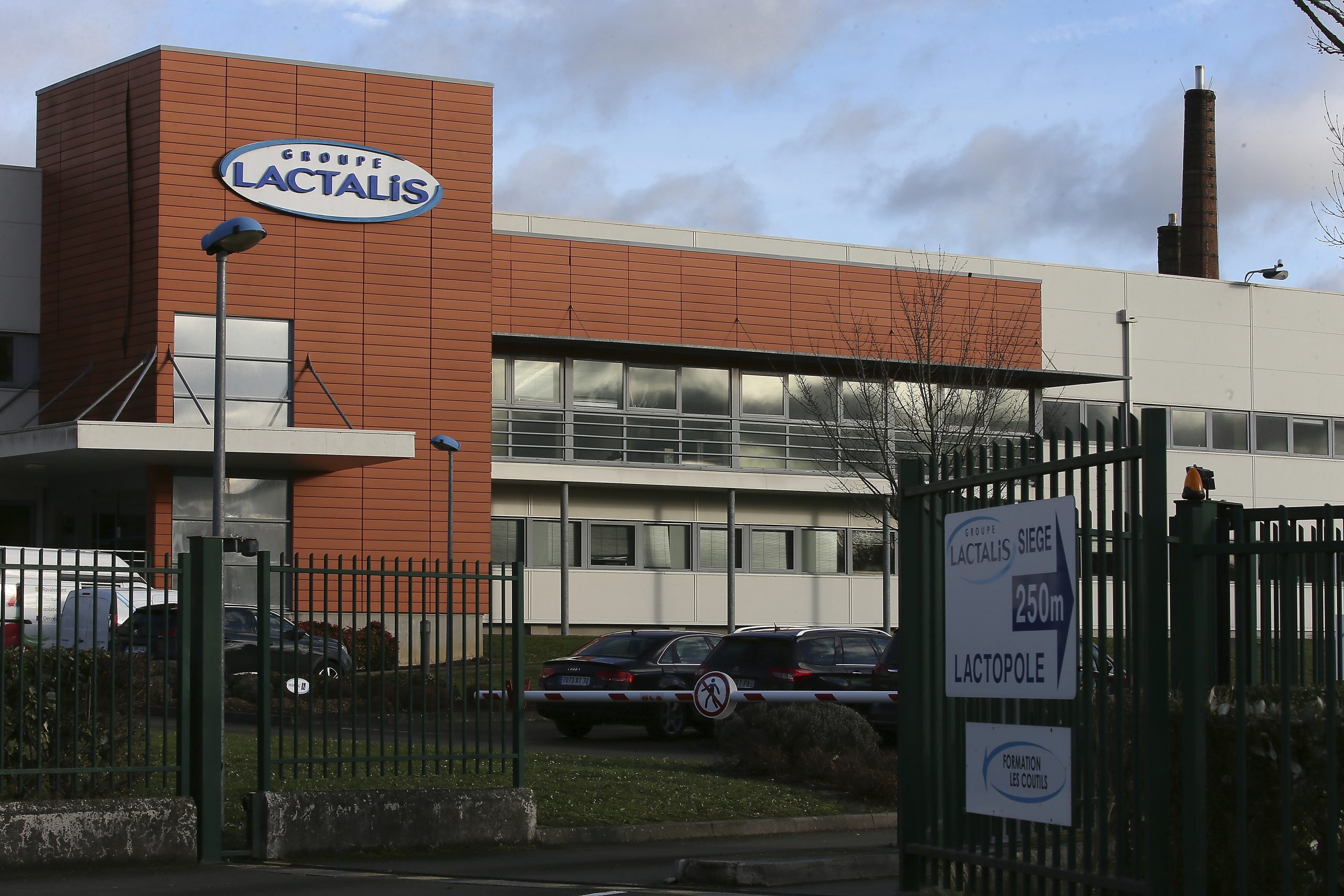 Η εταιρεία Lactalis ανακάλεσε έξι παρτίδες βρεφικού γάλακτος κυρίως στη Λατινική Αμερική και την Ισπανία