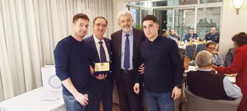 Αναθηματικές στήλες του Αρχαιολογικού Μουσείου Χίου έγιναν βιβλίο από τον Γ. Ανωμερίτη