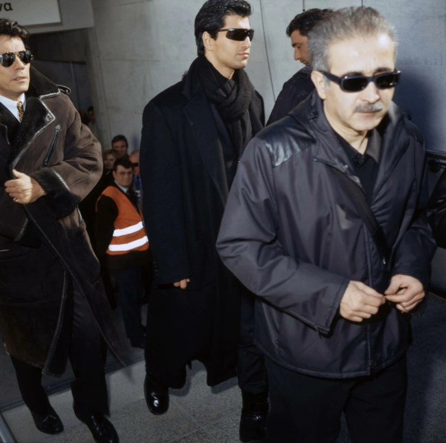 Όταν το Μετρό της Αθήνας εγκαινιάστηκε σαν… δεξίωση: Εικόνες από το 2000 που έγιναν ξανά viral