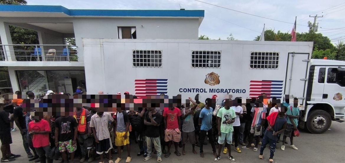 Δομινικανή Δημοκρατία: Σχεδόν 380.000 Αϊτινοί απελάθηκαν το 2025